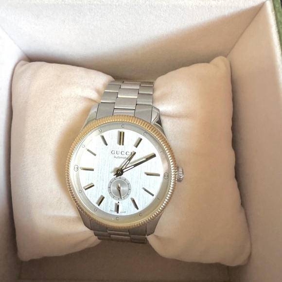 Gucci G timeless Stainless with Gold plated bezel AUTOMATIC 40mm - Picture 2 of 4